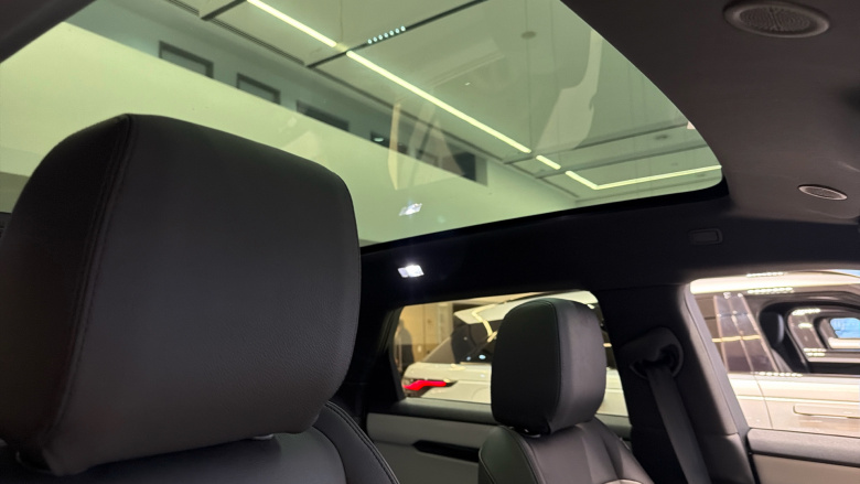 Land Rover Range Rover Evoque 1.5 P270e Edition 5dr Auto Hatchback